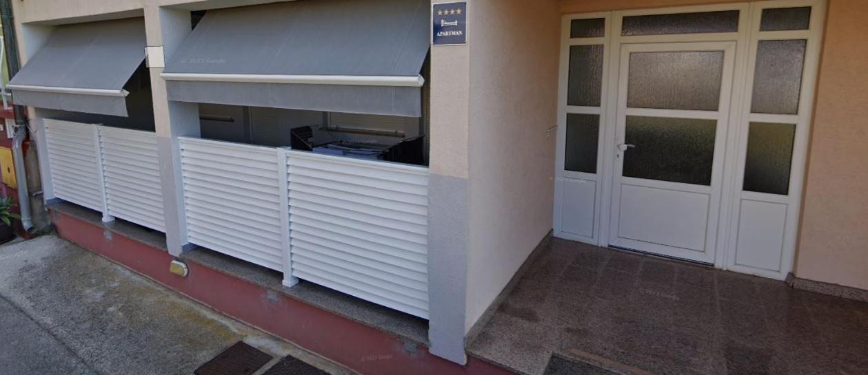 New Apartment Near Sea With 3 Bedrooms And 2 Bathrooms プーラ エクステリア 写真